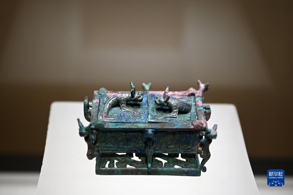清泰棋牌官网
